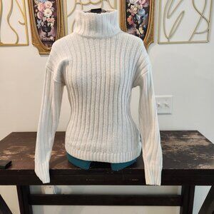 White Fitted Thick Turtleneck Sweater Fall/Winter